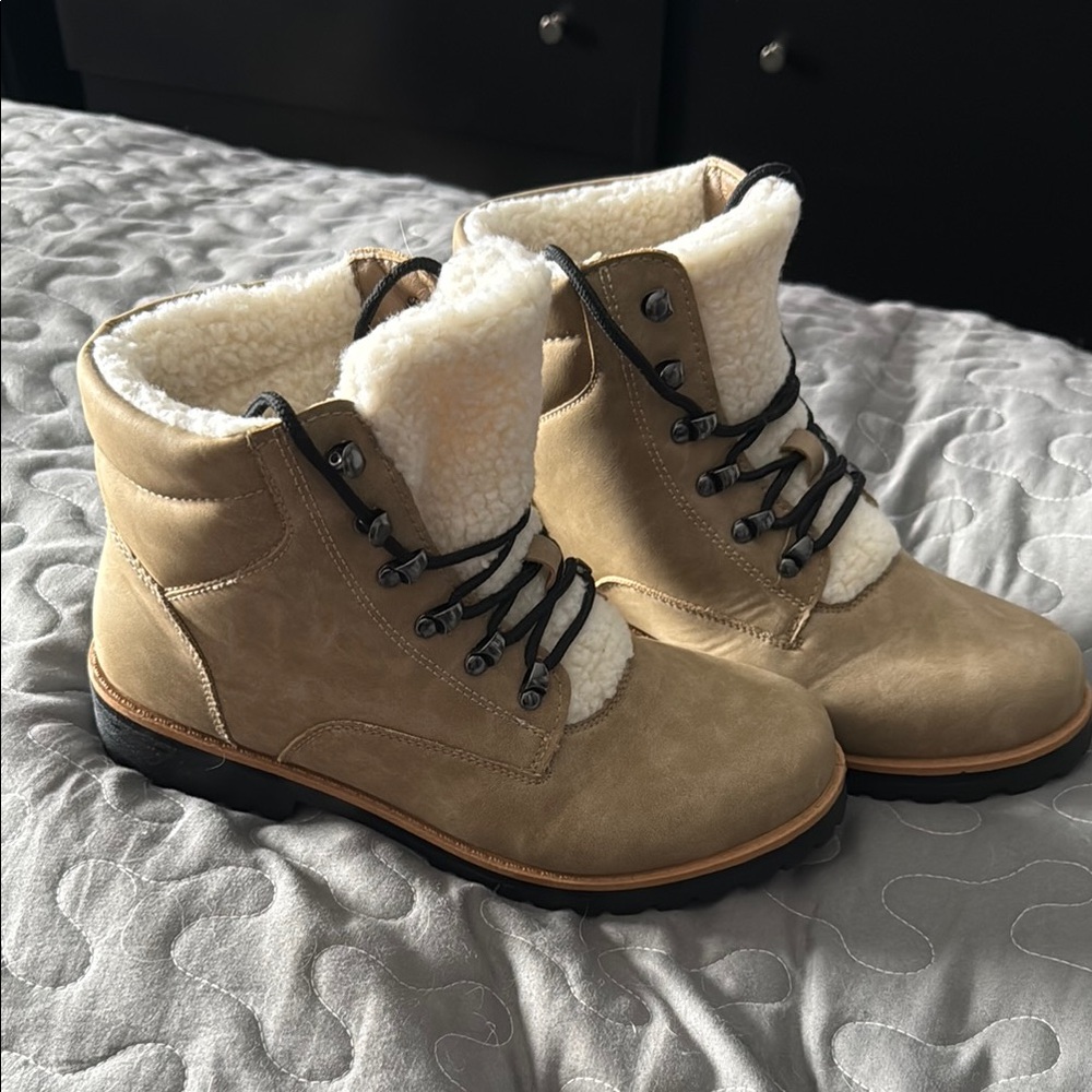 Tan Winter Boots with Faux Fur (Brand new, never worn)